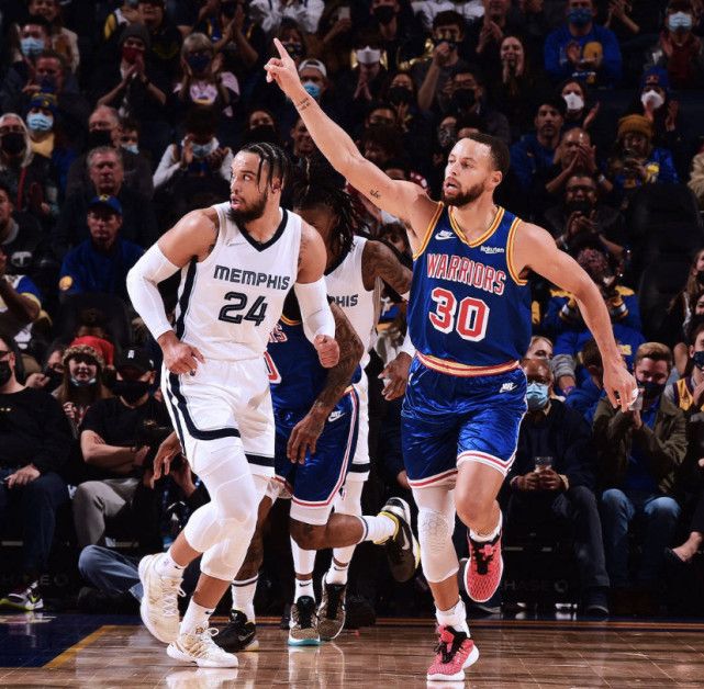 今夜孟菲斯灰熊调整名单以备葡超，状态回暖环节打磨，管理层满意，身体对抗强度拉满(孟菲斯灰熊vs休斯顿火箭)