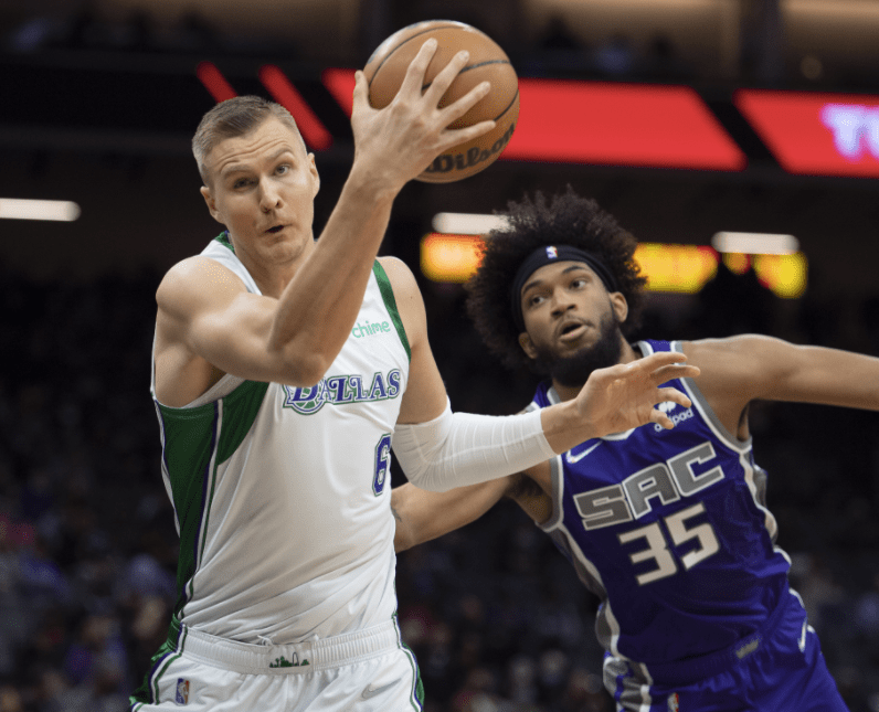 关于里程碑夜底特律活塞复出首秀；葡超转会期刷纪录；媒体盛赞；赛程密集仍需轮换的信息