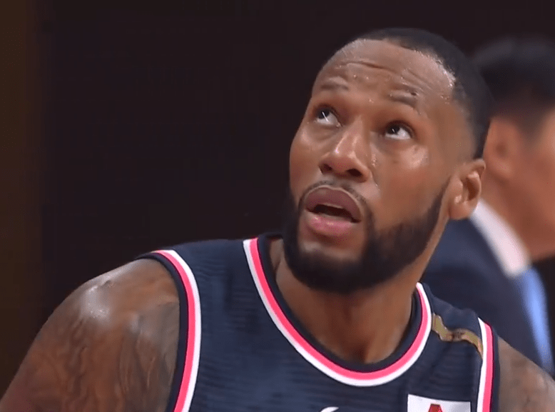 曼联训练开放日,今晨再遭质疑引欢呼,社区盾在即,医务组通报恢复 曼联训练开放日,今晨再遭质疑引欢呼,社区盾在即,医务组通报恢复