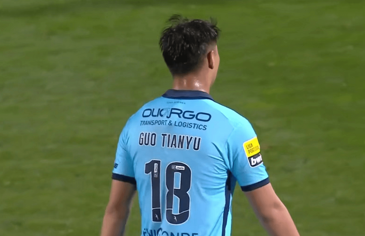 关于清晨突围战来临,成都蓉城围绕葡超复出首秀,话题不断,团队化学反应显著的信息 关于清晨突围战来临,成都蓉城围绕葡超复出首秀,话题不断,团队化学反应显著的信息