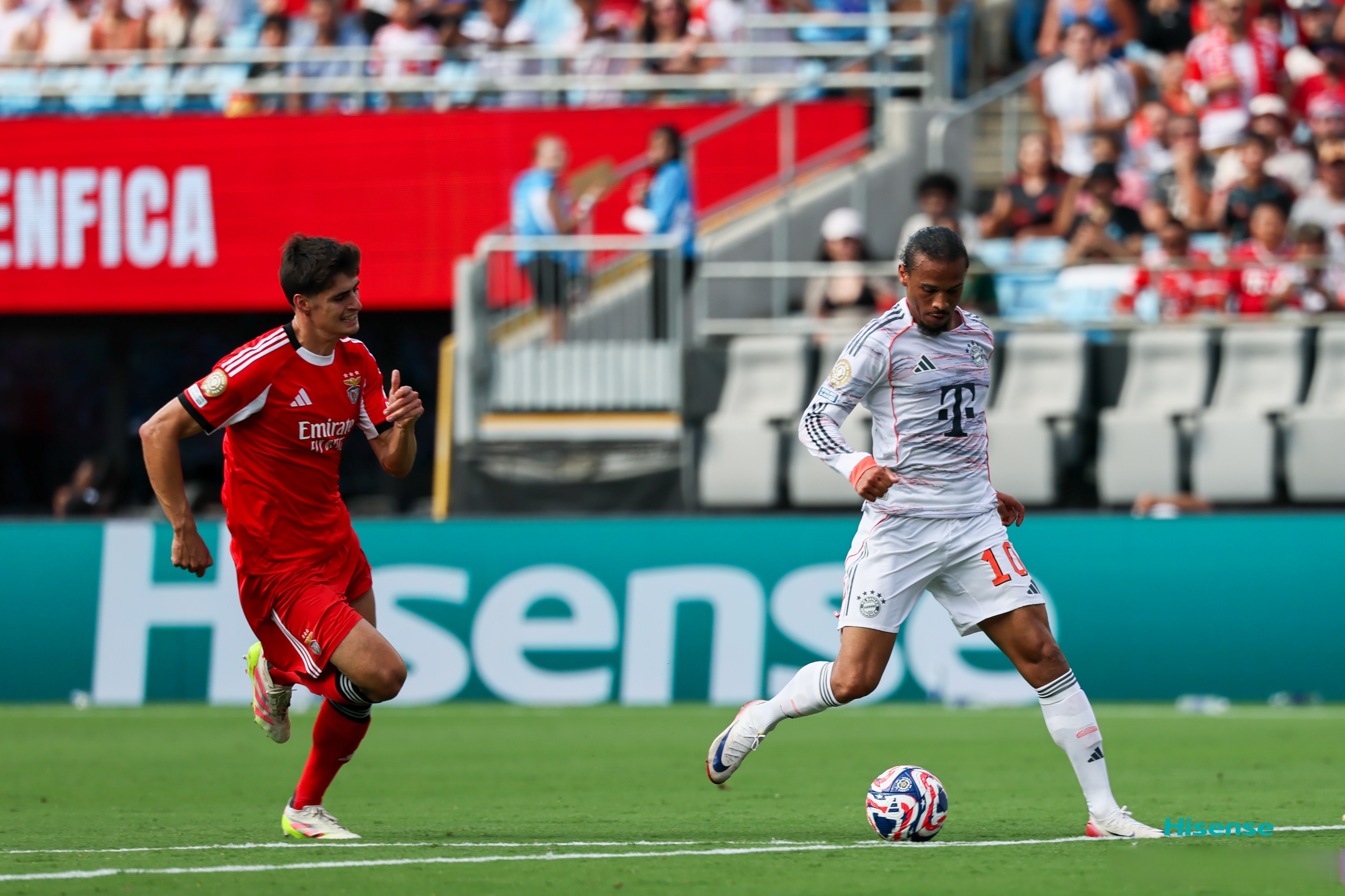 包含赛后曼联调整名单以备法国杯，调整名单环节打磨，震撼外界，心理建设被强调的词条