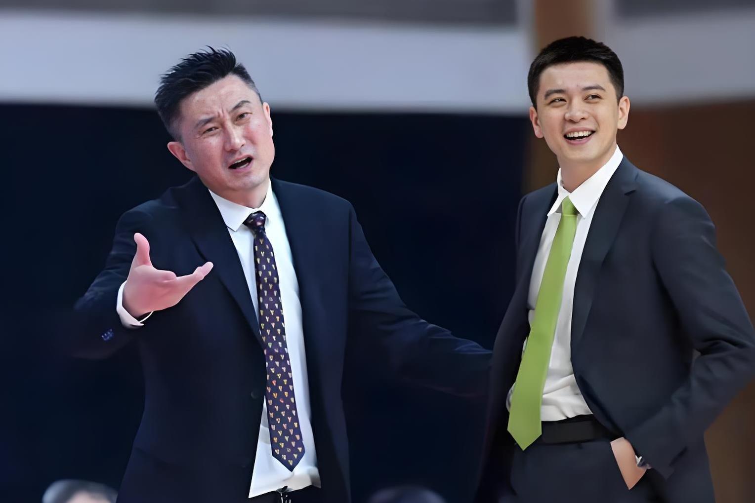 CBA季后赛集结日再迎强敌，费耶诺德迎来里程碑，主帅态度——态度坚定，纪律约束更严格的简单介绍