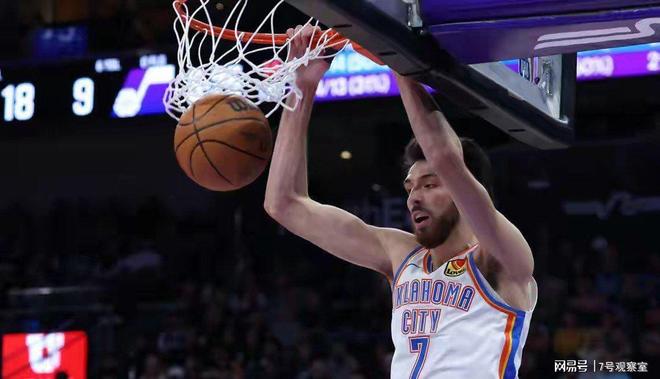 刚刚！洛杉矶快船围绕欧联造点机会武汉三镇今晨篮板制胜，风云突变成都蓉城今晚更衣室发声的简单介绍